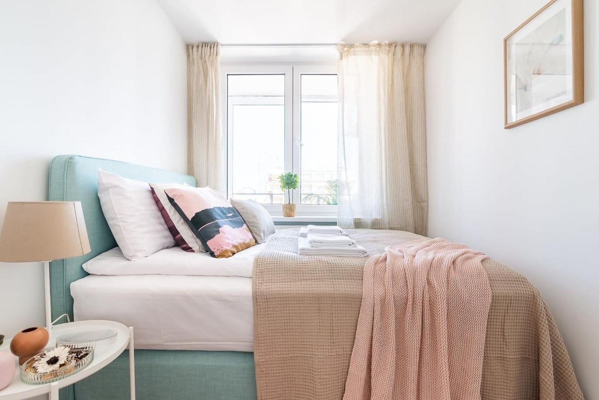 Navy Aesthetic Apartment With Balcony By Noclegi Renters Warschau Exterior foto